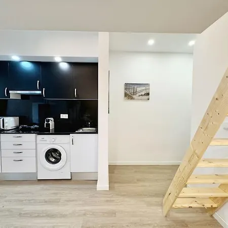 Lemon Tree With Patio Apartment Lissabon